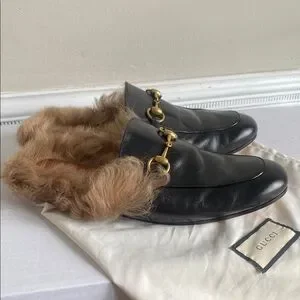 Gucci Black and Brown Fur-Trimmed Loafers Gucci | Shoes | Gucci Black Leather Loafers With Brown Fur  main image 2